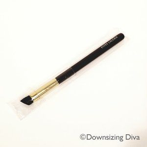 Estee Lauder Sculpting Shadow Brush